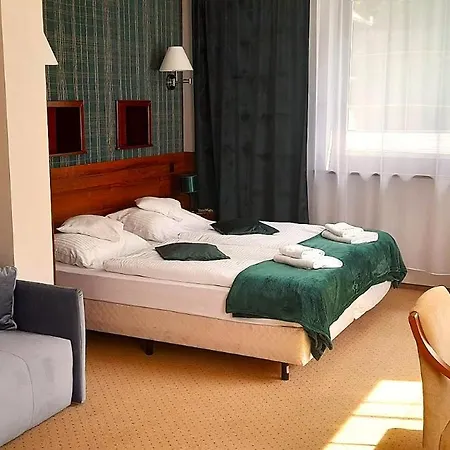 מלון Wernera & שצ'קלארסקה פוראובה