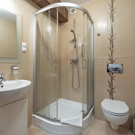 Wernera & מלון שצ'קלארסקה פוראובה