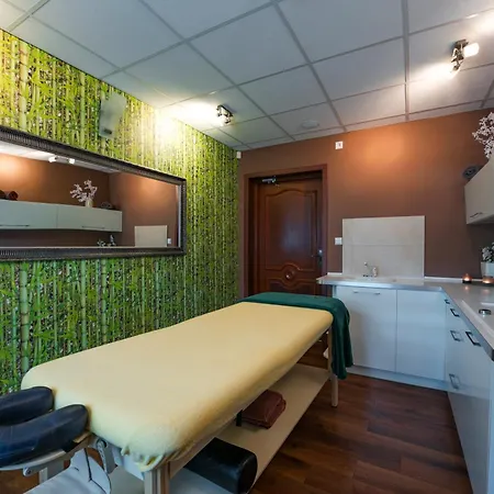 Wernera & שצ'קלארסקה פוראובה