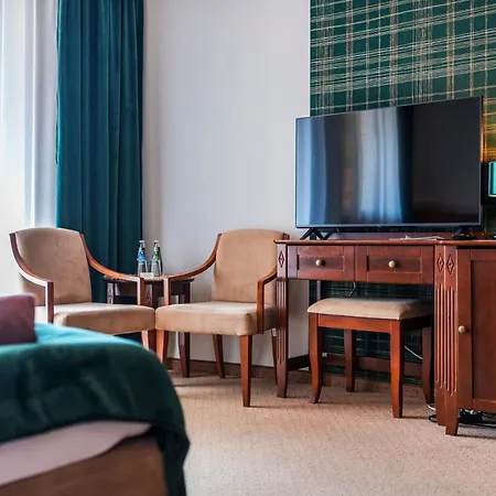 Wernera & 3* שצ'קלארסקה פוראובה